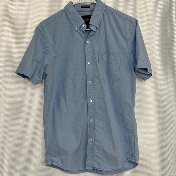 American Eagle Blue Short Sleeve Button Down - Picture 1 of 4